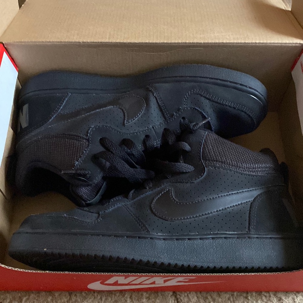 Used Nike shoes